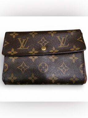 Louis Vuitton Monogram  Brown Leather Wallet-Preowned Date Code SP0094
